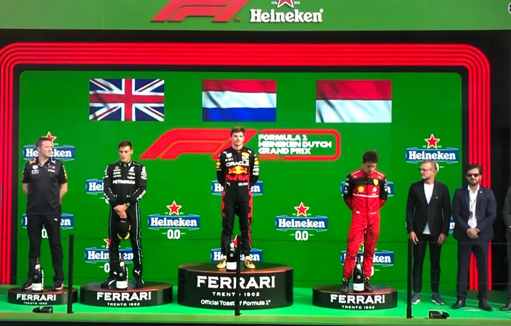 Max Verstappen Gana En Casa – Misión Política